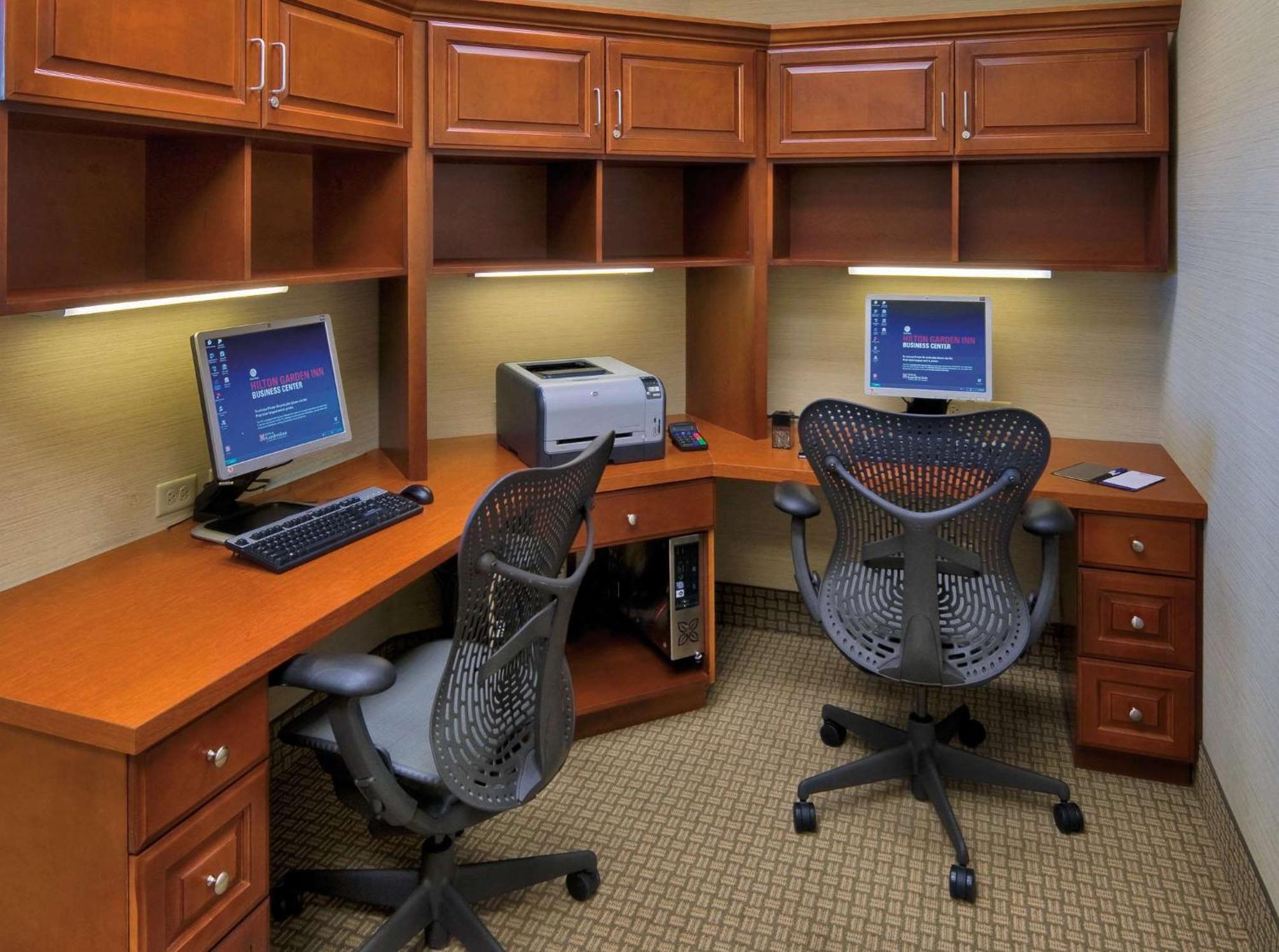 Hilton Garden Inn Лейкууд Екстериор снимка