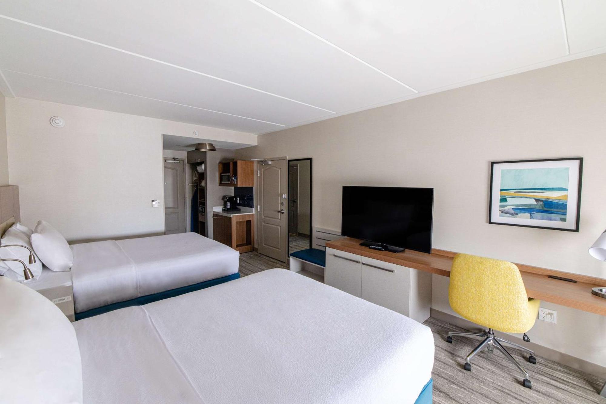 Hilton Garden Inn Лейкууд Екстериор снимка